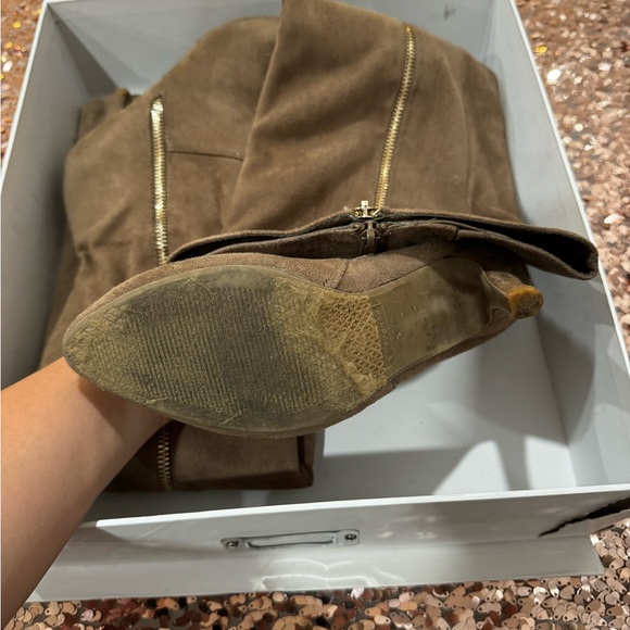 Wide calf thigh high boots - Picture 4 of 4